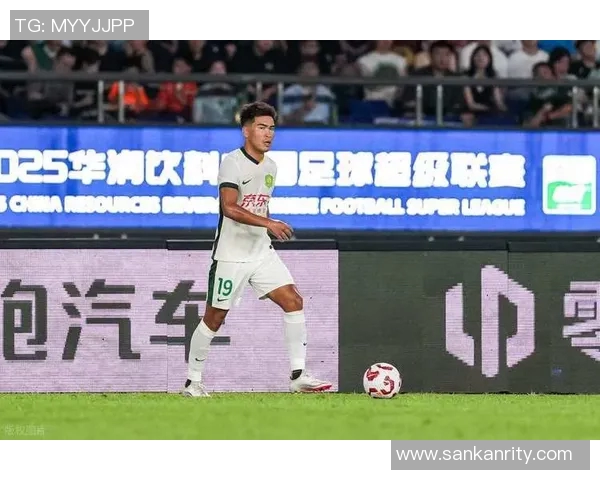 上港与国安激战之后的赛后采访精彩回顾与球员心声分享