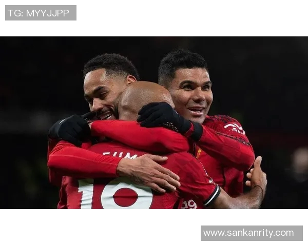 卡塞米罗的辉煌之路:从巴西足球新星到欧洲顶级中场的蜕变与成就 卡塞米罗的辉煌之路:从巴西足球新星到欧洲顶级中场的蜕变与成就