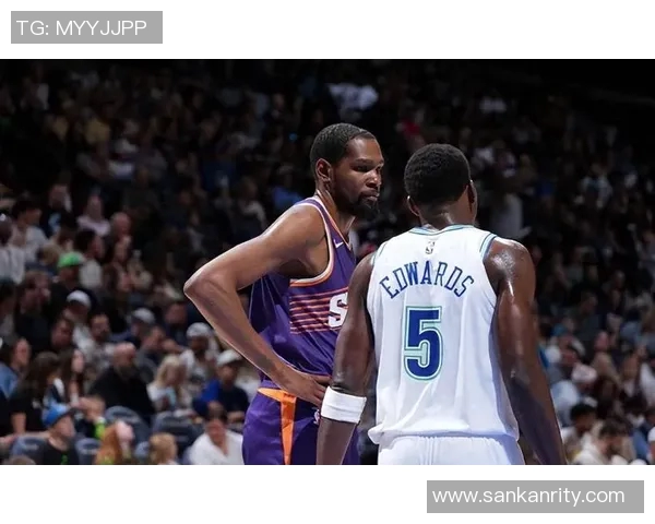 国王与森林狼激战正酣比分胶着双方争夺季后赛席位的关键战役 国王与森林狼激战正酣比分胶着双方争夺季后赛席位的关键战役