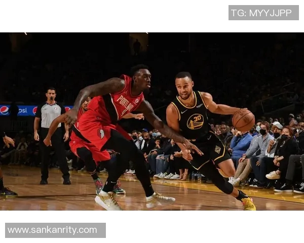 勇士与开拓者全场激战回顾精彩瞬间与关键时刻分析