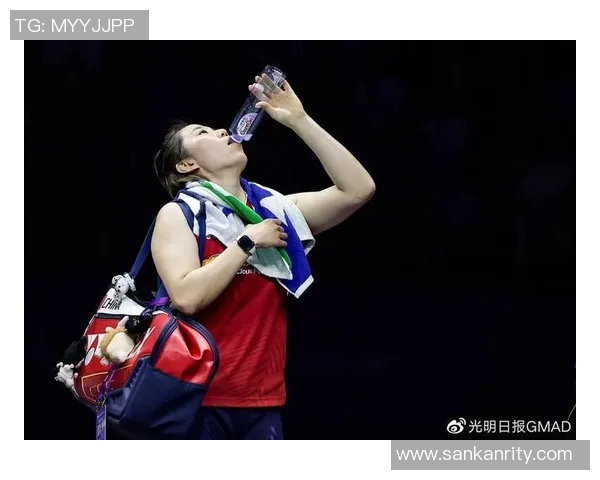 何冰娇与戴姿颖的巅峰对决谁能在羽坛争夺荣耀之巅